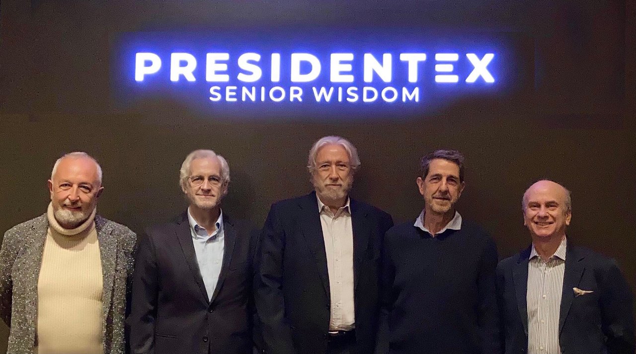 Miguel Ángel Furones, Francisco José González, Agustín Medina, Fernando Herrero y Juan Ramón Plana, los cinco miembros de Presidentex.
